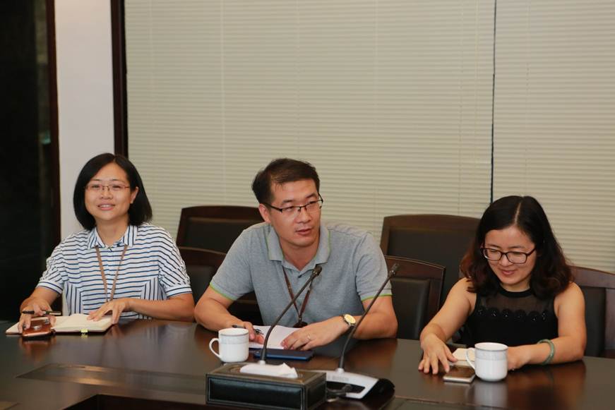 说明: D:\2018年新闻\9月6日 教师节座谈\选\9R4A2813.JPG