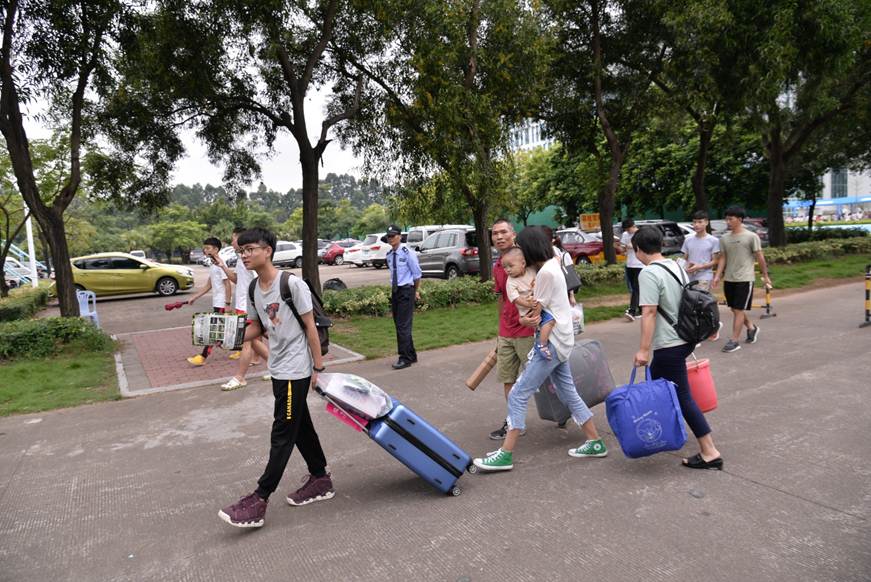 说明: D:\2018年新闻\9.8迎新\选\DSC_5477.JPG