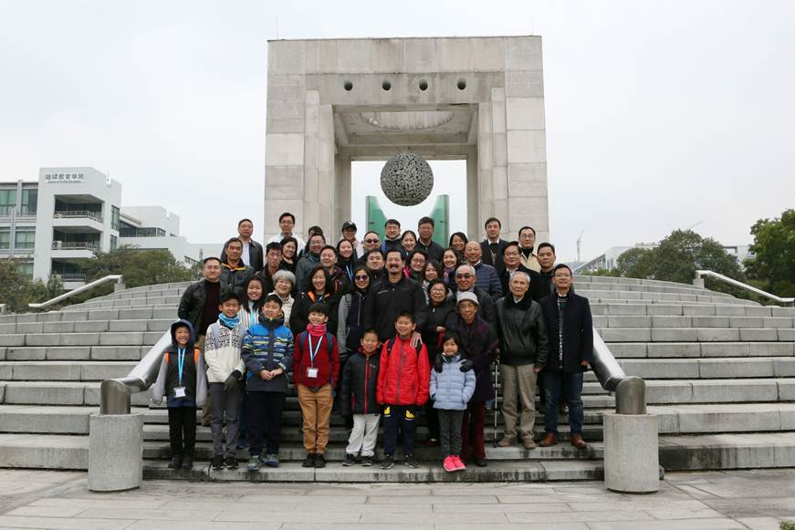 说明: D:\2018年新闻\12月31日 伍氏家族来访taptap\选\9R4A7826.JPG