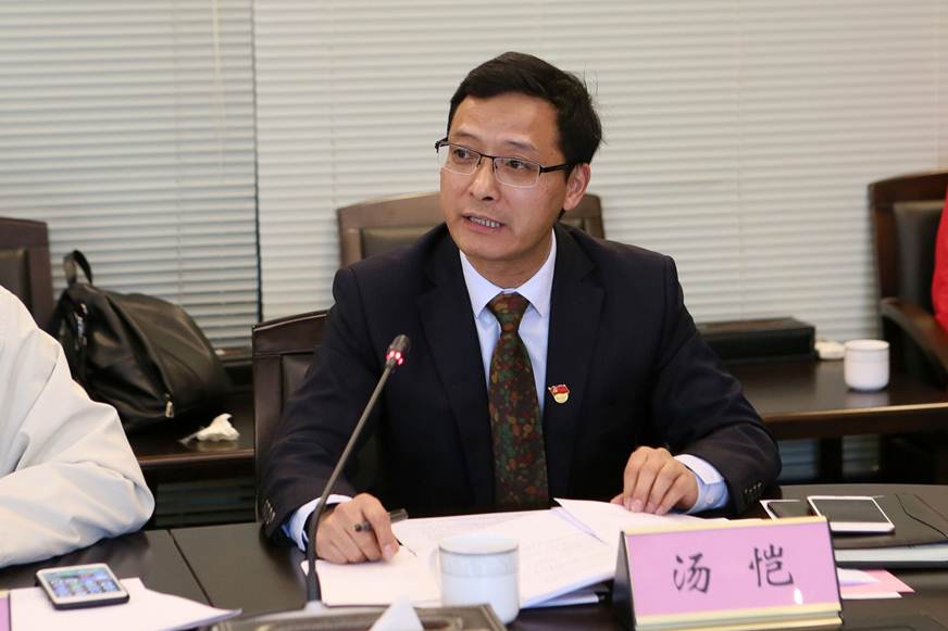 说明: F:\Users\Administrator\Desktop\1.21民主生活会\13.JPG