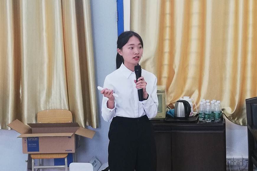 说明: D:\2019年新闻\4.11医药卫生学院成功举办职业生涯规划大赛初赛\参赛选手展示.jpg