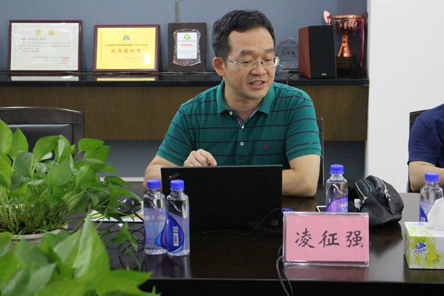 说明: D:\2019年新闻\图书馆成功举办“文献收集与论文写作”专题讲座\讲座现场3.jpg