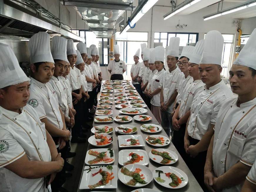 说明: D:\2019年新闻\5月16日 四川省凉山州雷波县党政代表团到学习考察\学习成果展示.jpg