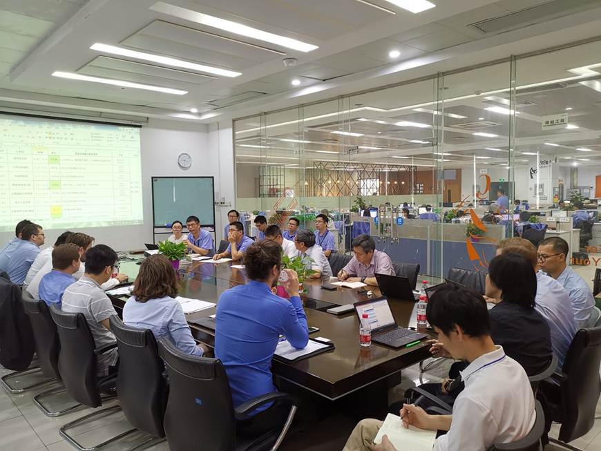 说明: D:\2019年新闻\工业4.0示范工厂中期总结会在美的举行的新闻稿\会议图片1.jpg