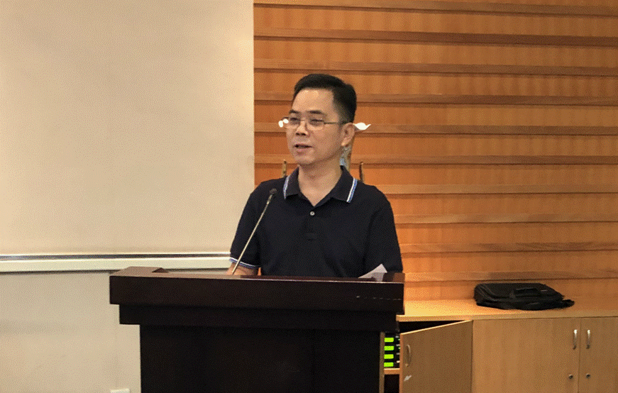 说明: D:\2019年新闻\taptap成功举办2019年新教师暨专业学院任课教师培训班\02刘书记讲话.png