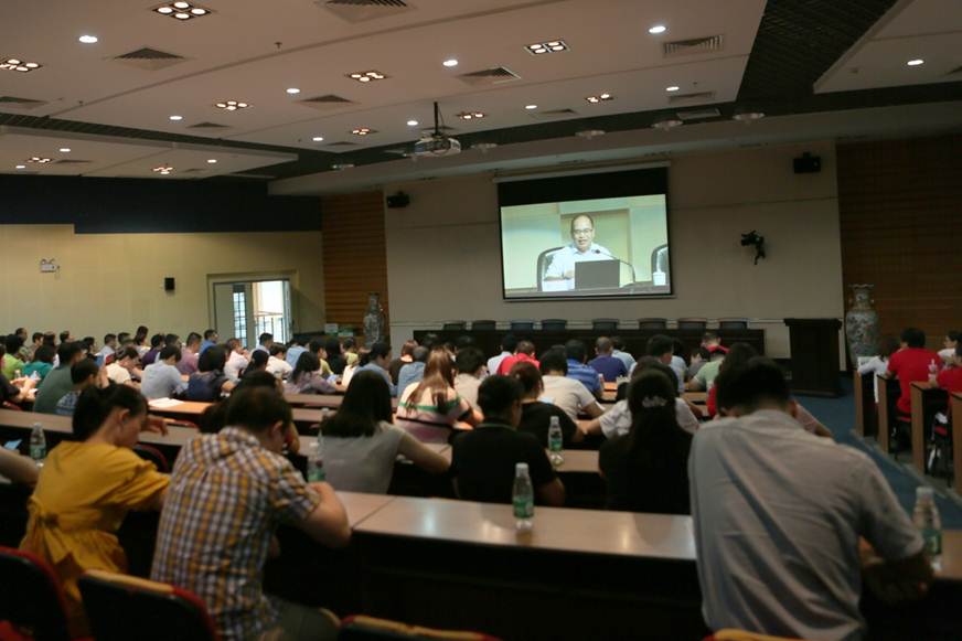 说明: D:\2019年新闻\9月18日 学校举办《习近平新时代中国特色社会主义思想学习纲要》宣讲会\选\4.JPG