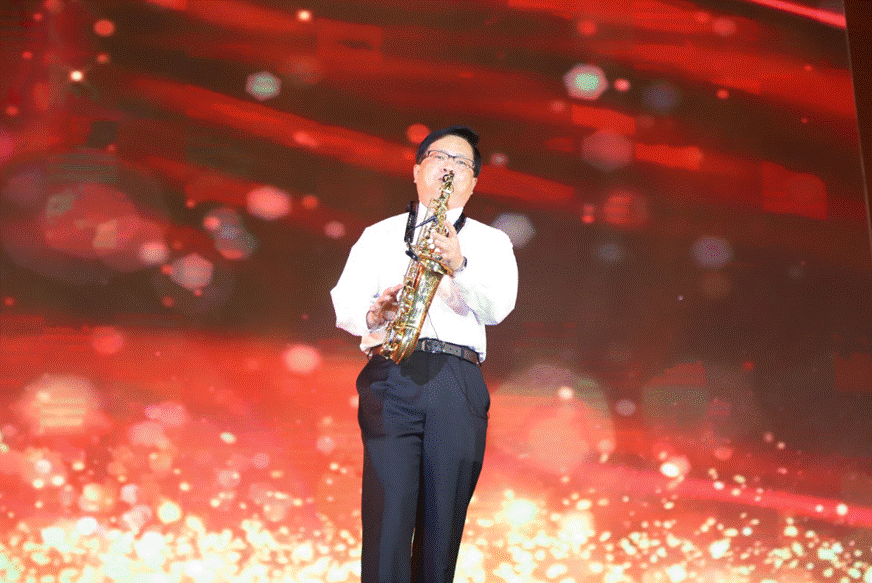 说明: D:\2019年新闻\迎新晚会\节目图片\微信截图_20190925233150.png