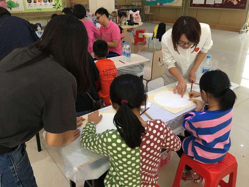 说明: D:\2019年新闻\顺大公司直属党支部开展“不忘初心 牢记使命 童绘中国梦”主题志愿活动\微信图片_20191119080047.jpg